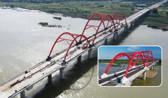 Cầu vòm thép trăm tỷ đầu tiên ở Quảng Ngãi vẫn lận đận tìm tên gọi trước ngày thông xe
