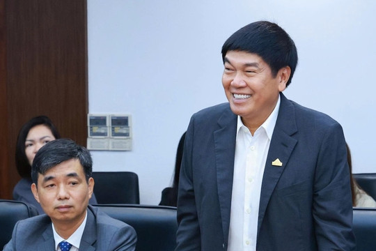 Tỷ phú Trần Đình Long trả lời về thép đường ray: 'Hòa Phát không làm điều gì phi logic, phi kinh tế'
