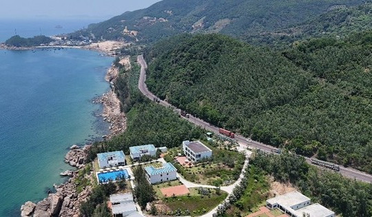 Cung đường ven biển nghìn tỷ đẹp bậc nhất Việt Nam, được ví như 'đường bờ Tây nước Mỹ' đang ngày càng hoàn thiện