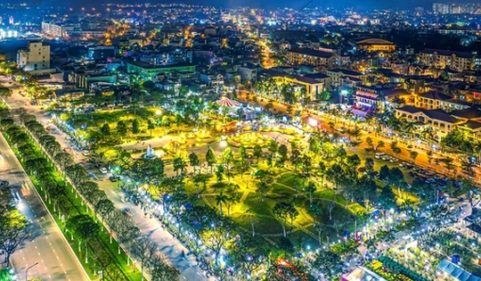Quảng trường lớn nhất khu vực Tây Bắc thành phố đáng sống nhất Việt Nam sắp được 'lên đời'