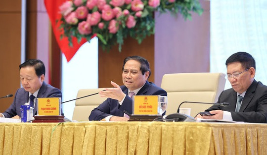 Thủ tướng Chính phủ chỉ đạo ‘nóng’ về hạ tầng đô thị, đề xuất đối thoại doanh nghiệp hàng quý để gỡ vướng