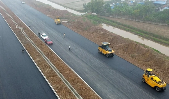 Chỉ 4 tháng nữa, tuyến đường ven biển 6.400 tỷ đi qua 5 huyện của Nam Định sẽ hoàn thành
