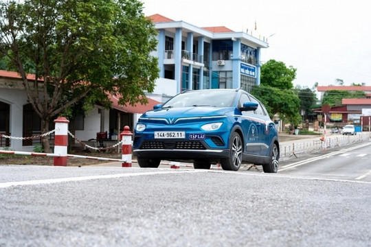Công ty đào tạo và sát hạch lái xe của tỷ phú Phạm Nhật Vượng tuyên bố khác biệt so với các mô hình truyền thống