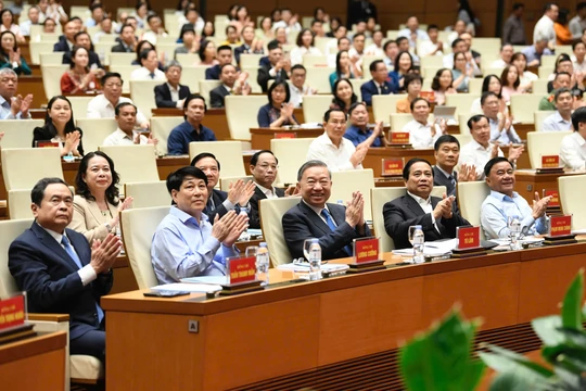 Kết luận mới của Bộ Chính trị, Ban Bí thư về sắp xếp tổ chức bộ máy và đơn vị hành chính