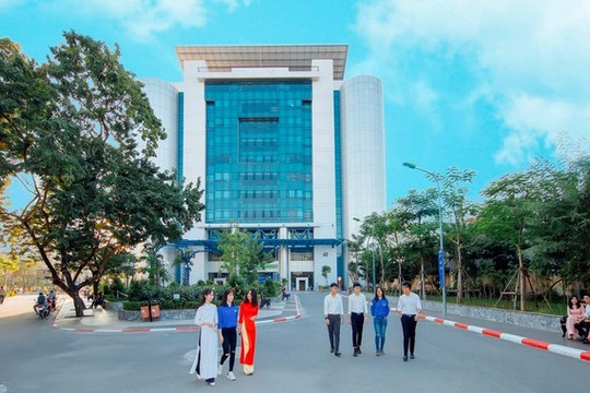 Đại học có sinh viên tốt nghiệp với thu nhập thuộc nhóm cao nhất Việt Nam, 'lò đào tạo' 10 CEO ngân hàng lớn nhất nước