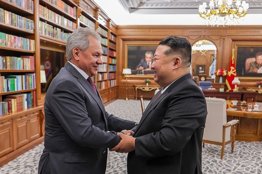 Triều Tiên hứa ủng hộ Nga vô điều kiện trong xung đột với Ukraine