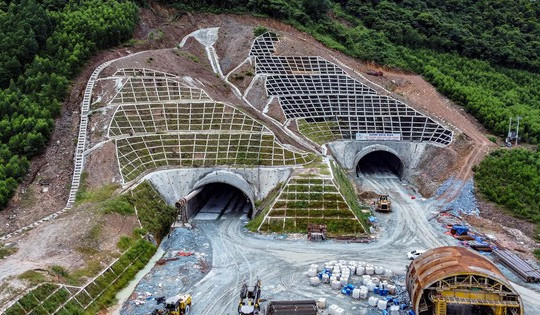 Chỉ hai tháng nữa, sẽ khởi công xây dựng hoàn chỉnh 6 hầm xuyên núi trên tuyến cao tốc hơn 2.000km chạy dọc đất nước