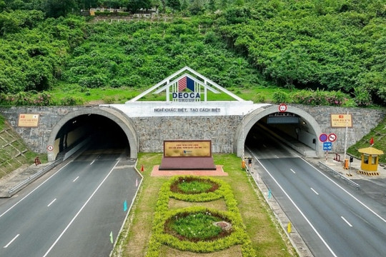 Hầm đường bộ từng giữ kỷ lục dài nhất Đông Nam Á của Việt Nam đạt cột mốc mới