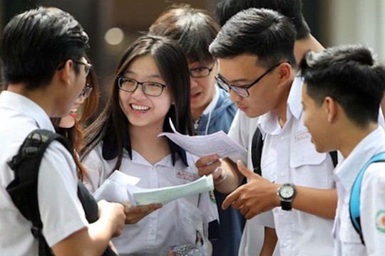 Tin mới về thi tốt nghiệp THPT năm 2025: Lần đầu tiên, đề thi được chuyển qua đường bảo mật của Bộ Quốc phòng