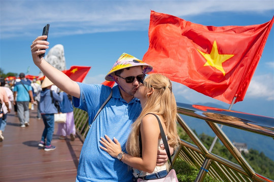 Lập kỷ lục mới, du lịch Việt Nam nên chuyển dần sang mô hình 'đáng giá đồng tiền' thay vì chỉ là 'rẻ'