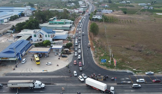 Khởi công xây dựng cầu vượt tại nút giao quốc lộ dài nhất Việt Nam và cao tốc Phan Thiết - Dầu Giây