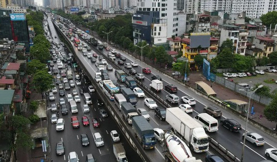 Hà Nội muốn trích 6,5% phí sử dụng đường bộ cao tốc để chi cho hoạt động dịch vụ