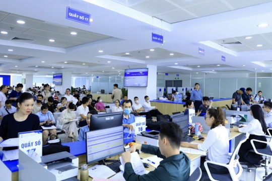 Hà Nội chi gần 47 tỷ đồng trả chế độ cho 40 cán bộ nghỉ việc khi tinh gọn bộ máy