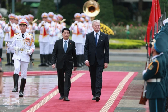 Chủ tịch nước Lương Cường chủ trì Lễ đón Tổng thống Litva thăm chính thức Việt Nam