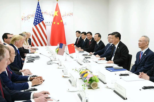 Ông Trump nói 'đã xong' thỏa thuận với Trung Quốc nhưng mức thuế 55% vẫn khiến doanh nghiệp Mỹ than trời: Cả năm 2025 coi như 'đổ sông đổ bể'