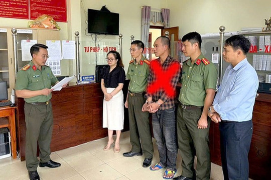Khởi tố 2 vợ chồng bán hải sản