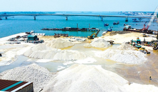 Vùng đất thép miền Trung mở cảng biển du lịch đầu tiên