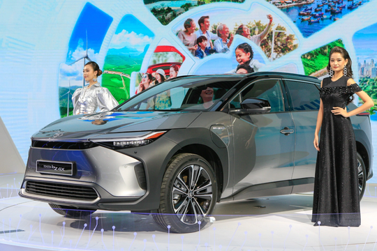 Xe điện mới mua chạy hơn 8.000km đã thay pin 3 lần, ông lớn Nhật Bản bị kiện