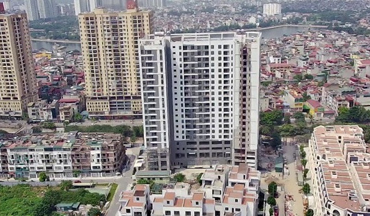 Nhà ‘trên giấy’ sắp nhận bàn giao nhưng chưa đề nghị cấp sổ đỏ có được phép sang tên không?