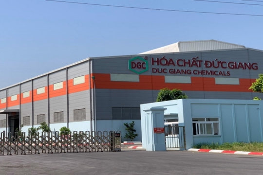 Hóa chất Đức Giang (DGC): Dự án 2.400 tỷ đồng vừa khởi công, loạt khách hàng cam kết bao tiêu 50% sản lượng