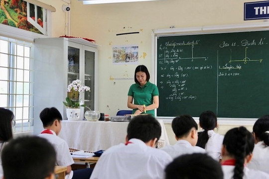 Chính thức: Nhà nước không cấm dạy thêm, học thêm, giáo viên nhận đặc quyền cao nhất về lương và phụ cấp