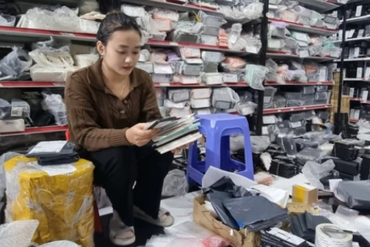 Bán hàng online kê khai và nộp thuế như thế nào? Cục Thuế lên tiếng giải đáp