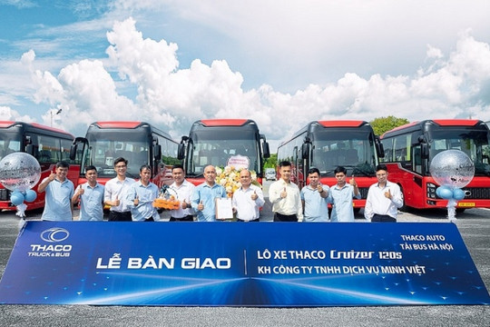 THACO vừa bàn giao loạt xe bus nhãn hiệu Cruizer 120S cho công ty Minh Việt