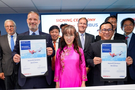 Vietjet của tỷ phú Nguyễn Thị Phương Thảo chốt đơn hàng 100 máy bay tại triển lãm hàng không lớn nhất thế giới
