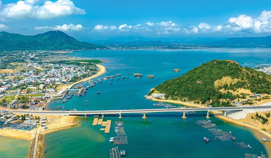 Tập đoàn trên 100 năm tuổi đầu tư vào siêu dự án 105.000 tỷ đánh thức vùng đất 'công chúa ngủ quên' của miền Trung