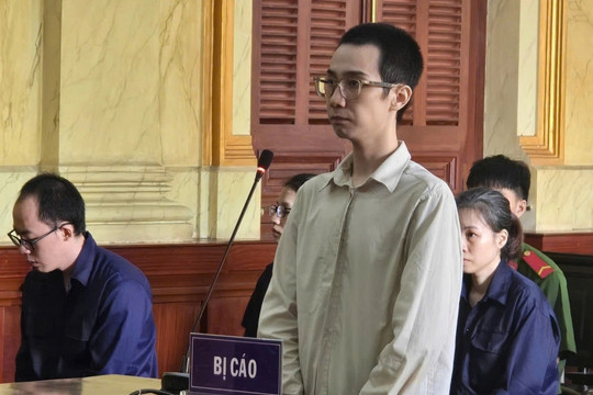 Giao dịch viên ACB lĩnh 20 năm tù, các đồng phạm bị tuyên án từ 7 đến 14 năm