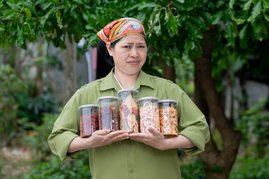 Bà Tuyết lên tiếng về thông tin khóa giỏ hàng