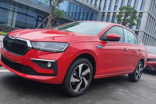 Xem trước mẫu sedan cỡ B thương hiệu châu Âu sắp bán tại Việt Nam: ‘Giá mềm như bún’, có thứ hơn hẳn Honda City, Vios