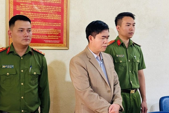 Tuyên phạt một nguyên hiệu trưởng 3,5 năm tù