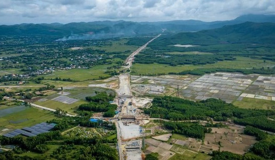 Chỉ 2 tháng nữa, Việt Nam sẽ hoàn thành 6 tuyến cao tốc, quy mô hơn 200km