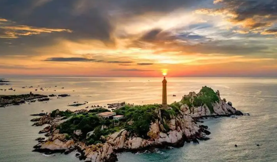 Ngọn hải đăng 65m cao nhất Việt Nam chính thức được xếp hạng di tích lịch sử cấp tỉnh