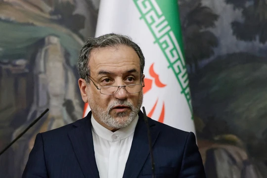 Iran tuyên bố 'chiến đấu đến phút cuối cùng', ám chỉ bắt đầu ngừng bắn?