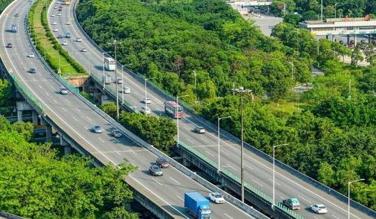 Chỉ 6 tháng nữa, cao tốc hơn 27.500 tỷ kết nối 2 tỉnh miền Tây sẽ chính thức ‘về đích’