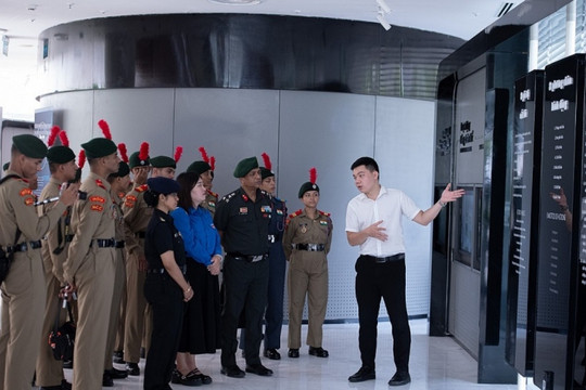 Sang Việt Nam công tác, lãnh đạo Ấn Độ sử dụng cả tiếng Việt, có nhận xét thẳng thắn về Tập đoàn Viettel
