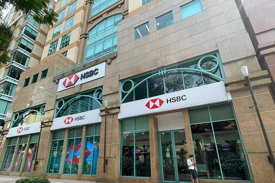 Đo tiềm lực ngân hàng ngoại, bất ngờ vị thế hai 'tân binh'