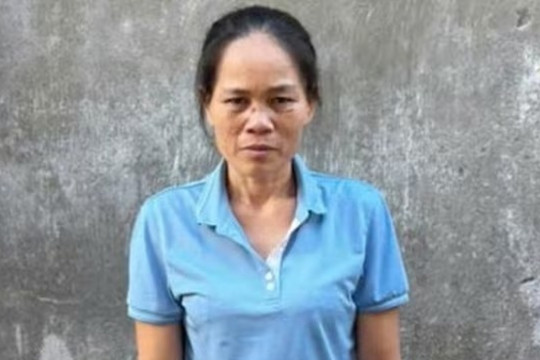 Bắt giữ Tào Thị Thủy, thầy lang bán thuốc lá rừng khiến một người tử vong