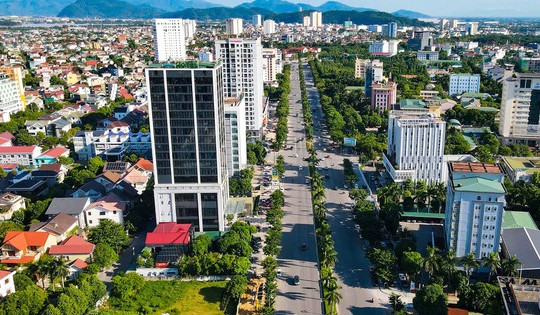 Giá đất sau điều chỉnh của một tỉnh miền Trung tăng gấp 15 lần, lên đến gần 300 triệu/m2