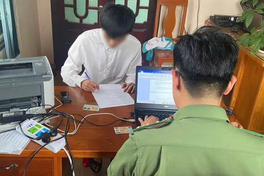 Chính thức khởi tố vụ án 2 học sinh làm lộ bí mật Nhà nước