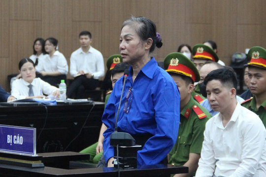 Nói lời sau cùng, cựu bí thư Vĩnh Phúc Hoàng Thị Thuý Lan bật khóc xin tha thứ