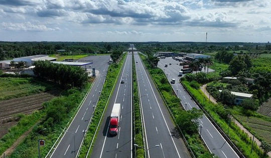 Khẩn cấp ‘lên đời’ cao tốc huyết mạch kết nối đến siêu sân bay của Việt Nam