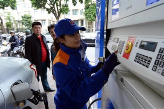 Doanh nghiệp xăng dầu lại kêu trời