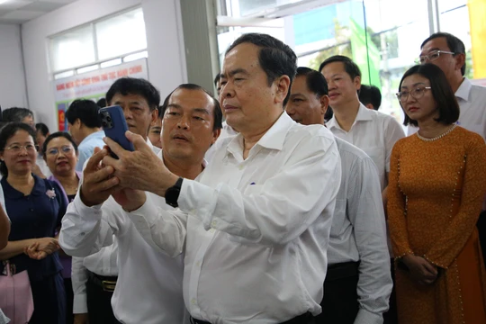 Chủ tịch Quốc hội nói sau sáp nhập: Tiền chưa hẳn quan trọng nhất!