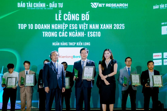 Cam kết xanh, phát triển bền vững: KienlongBank vững ngọn cờ đầu trong Top 10 ESG 2025