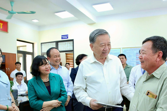 Tổng Bí thư Tô Lâm kiểm tra hoạt động chính quyền địa phương hai cấp tại Hà Nội