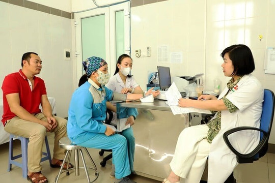 Từ nay, người lao động không còn được hưởng trọn 180 ngày nghỉ chế độ ốm đau dài ngày