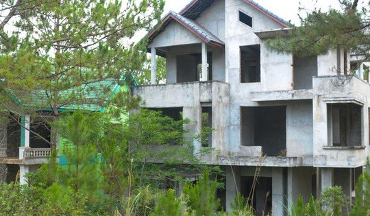 ‘Đà Lạt thứ 2’ của Tây Nguyên la liệt biệt thự bỏ hoang: Nhiều lô đất đã được phép giao dịch